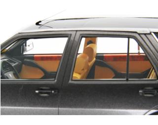 Lancia Thema Station Wagon T.D. 1988-92 Bordeaux Met. Laudoracing 1:18 Resinemodell (Türen, Motorhaube... nicht zu öffnen!)